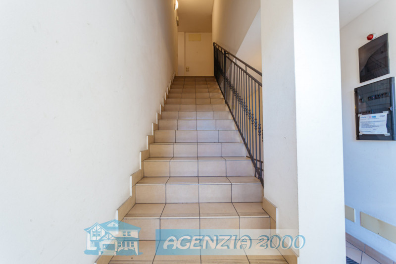 REGALATI UN BELLISSIMO APPARTAMENTO PERFETTO CURATISSIMO CON TRAVI A VISTA IN CENTRO A CONSELVE !...