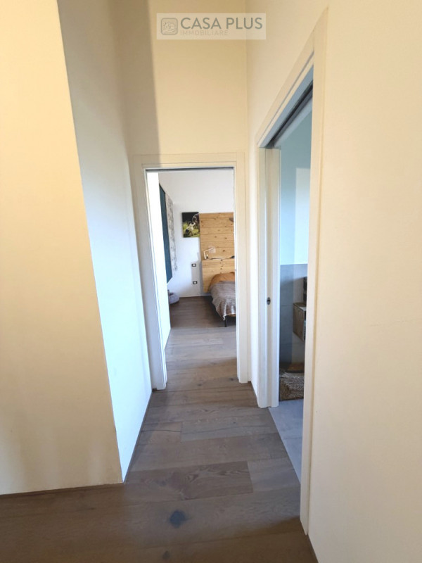 NOSTRA ESCLUSIVA- 
Moderna  casa singola di recente costruzione. 
In tranquilla zona residenziale...