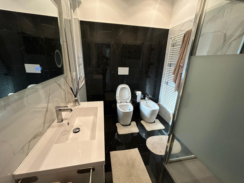 SAN BORTOLO 

Inserito in un quartiere ben abitato della città e comoda ai servizi, vicino al cen...