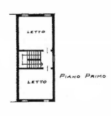 Proponiamo in vendita abitazione accostata da riattare, situata nel centro di Ospedaletto Euganeo...