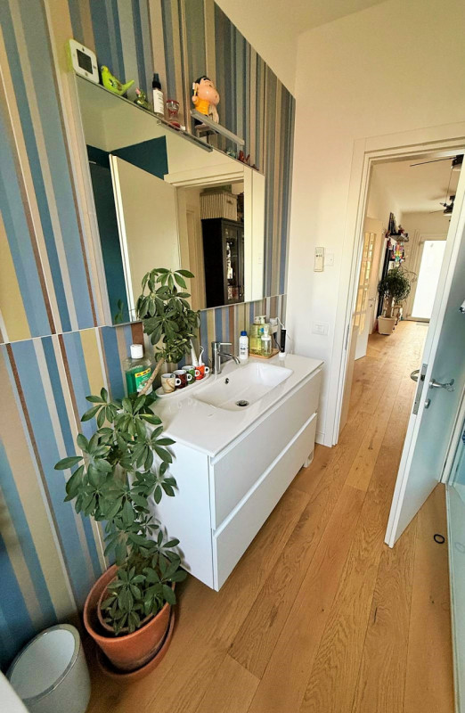 Castelfranco V.to: proponiamo in vendita una abitazione singola disposta su 2 livelli, per comple...