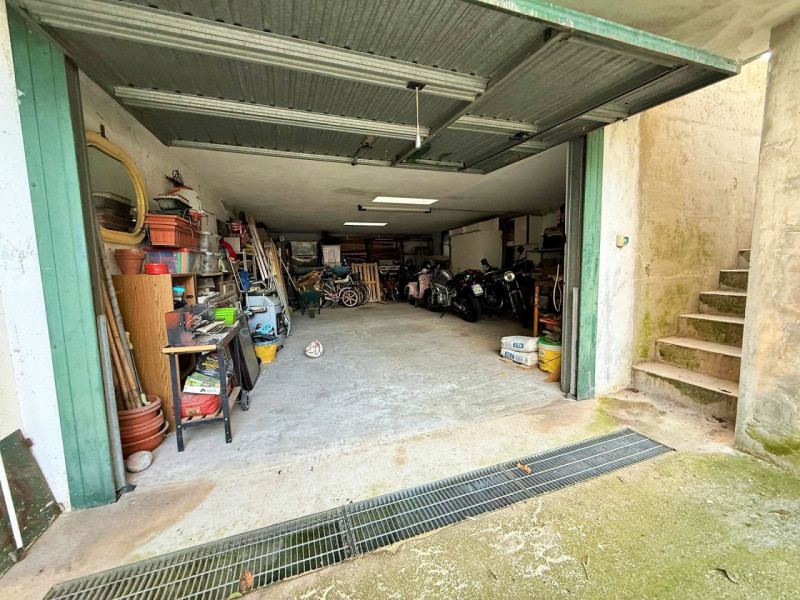 Castelfranco V.to: proponiamo in vendita una abitazione singola disposta su 2 livelli, per comple...