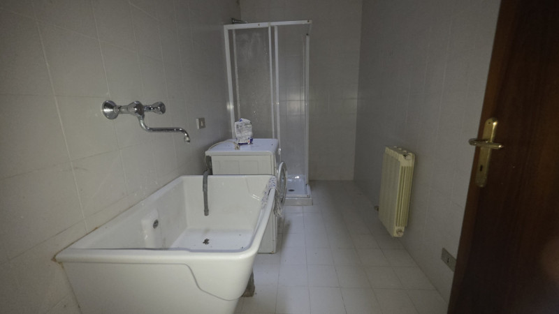 Nel cuore pulsante di Brogliano, proponiamo in vendita una splendida porzione di bifamiliare che ...