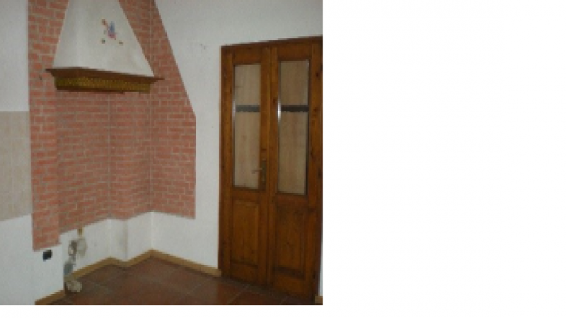 AA TV 26-4

Vendesi all'asta porzione di casa di testa  con orto in data 11 marzo 2026

A 1 km da...