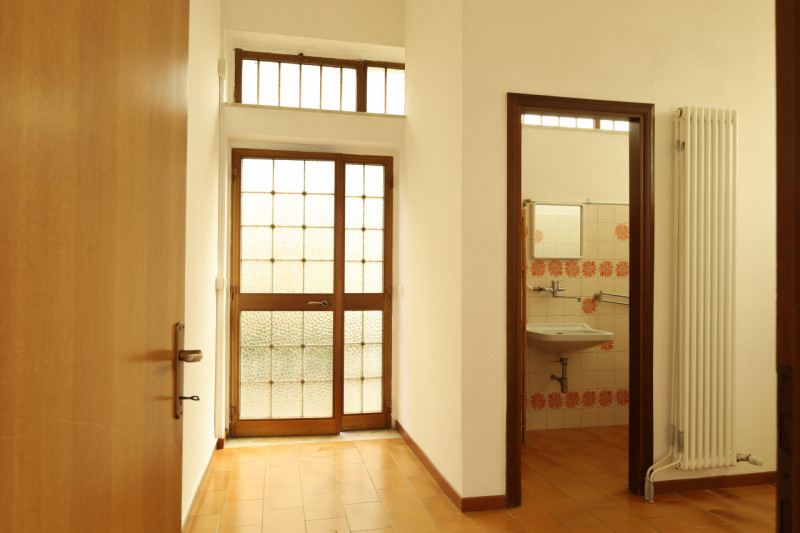 ANCONETTA

Inserito in una zona comoda a tutti i principali servizi e a pochi minuti dal centro.
...