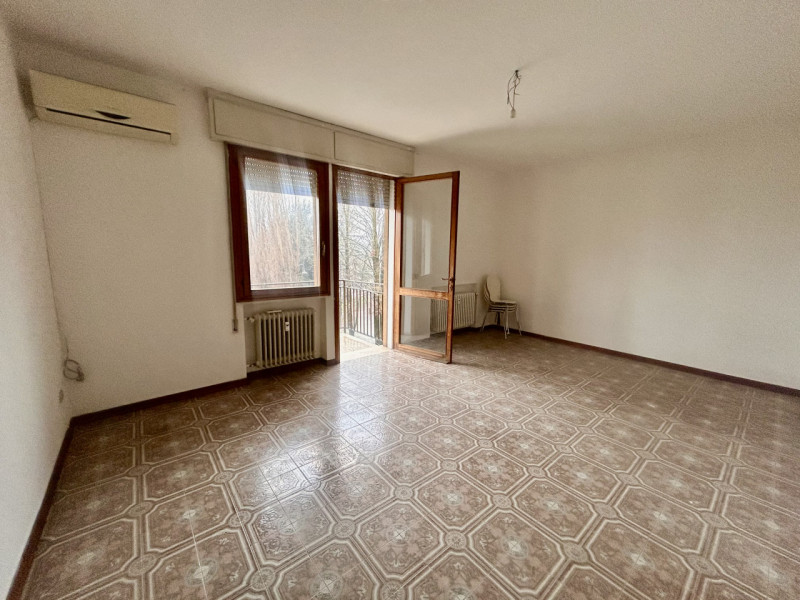 Tencarola di Selvazzano Dentro in posizione centralissima e comoda a tutti i servizi , Nicoletta ...