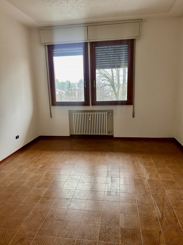 Tencarola di Selvazzano Dentro in posizione centralissima e comoda a tutti i servizi , Nicoletta ...