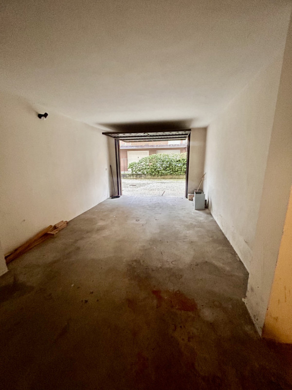 Tencarola di Selvazzano Dentro in posizione centralissima e comoda a tutti i servizi , Nicoletta ...