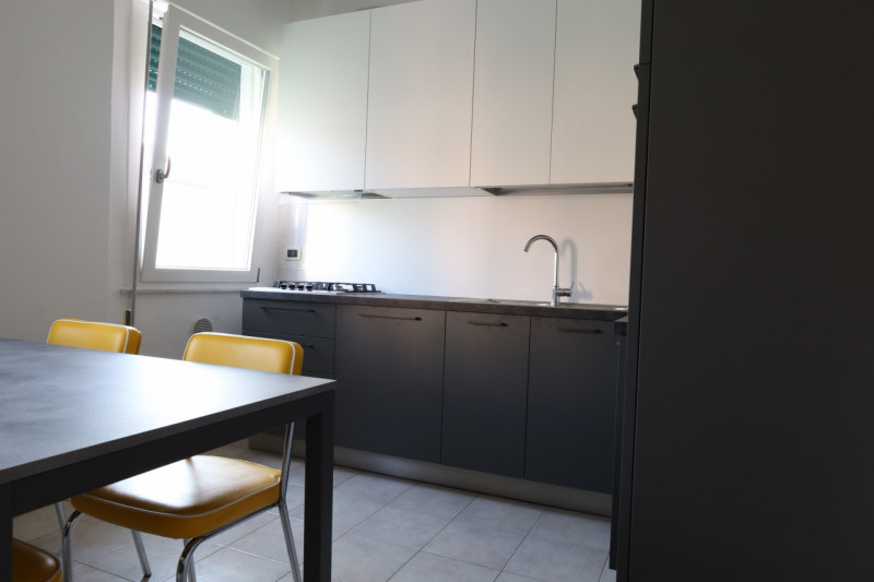 ARACELI

Inserito in un quartiere residenziale, zona ben abitata e molto tranquilla. L'appartamen...