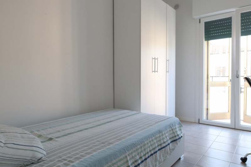 ARACELI

Inserito in un quartiere residenziale, zona ben abitata e molto tranquilla. L'appartamen...