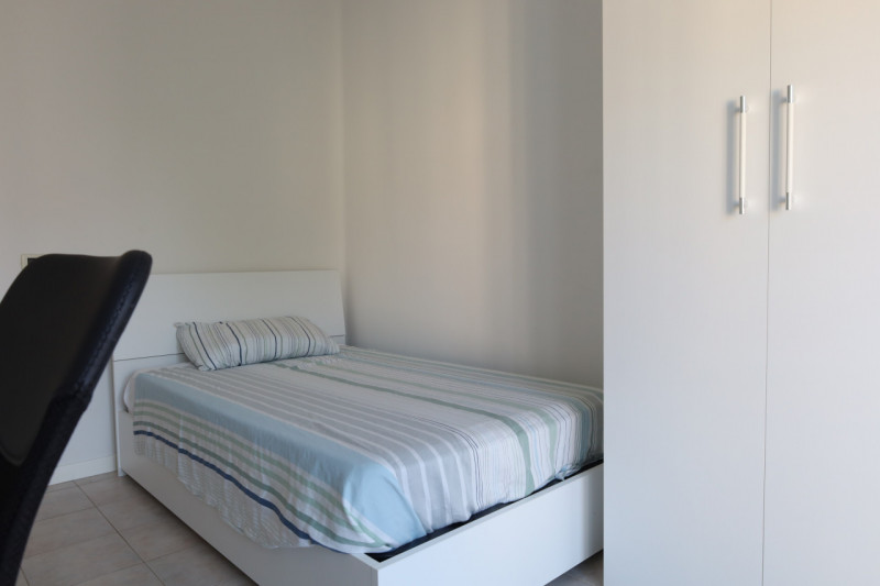 ARACELI

Inserito in un quartiere residenziale, zona ben abitata e molto tranquilla. L'appartamen...