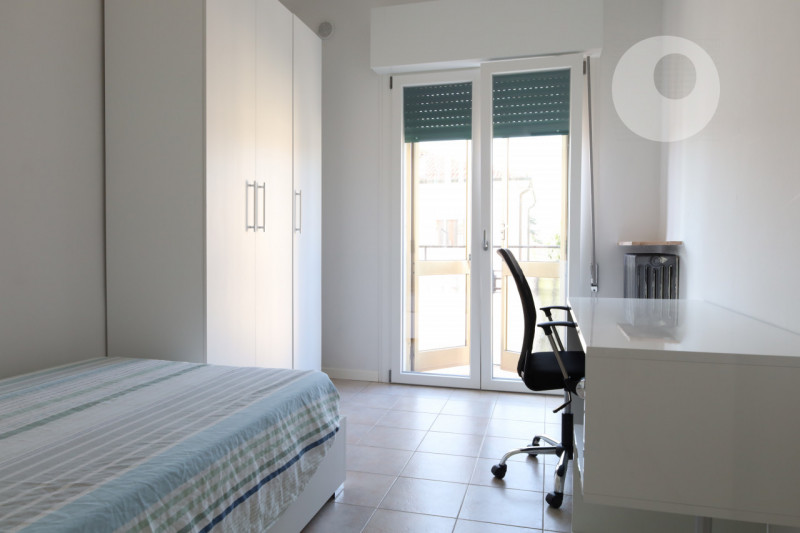ARACELI

Inserito in un quartiere residenziale, zona ben abitata e molto tranquilla. L'appartamen...