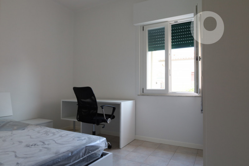 ARACELI

Inserito in un quartiere residenziale, zona ben abitata e molto tranquilla. L'appartamen...