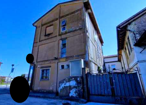 Rif. A.A.250-242

Vendita all'asta - appartamento al 2° piano in data 10 marzo 2026

Descrizione:...