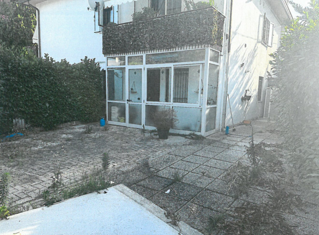 Rif. A.A.77-25

Vendita all'asta - appartamento al piano terra in data 12 marzo 2026

Descrizione...