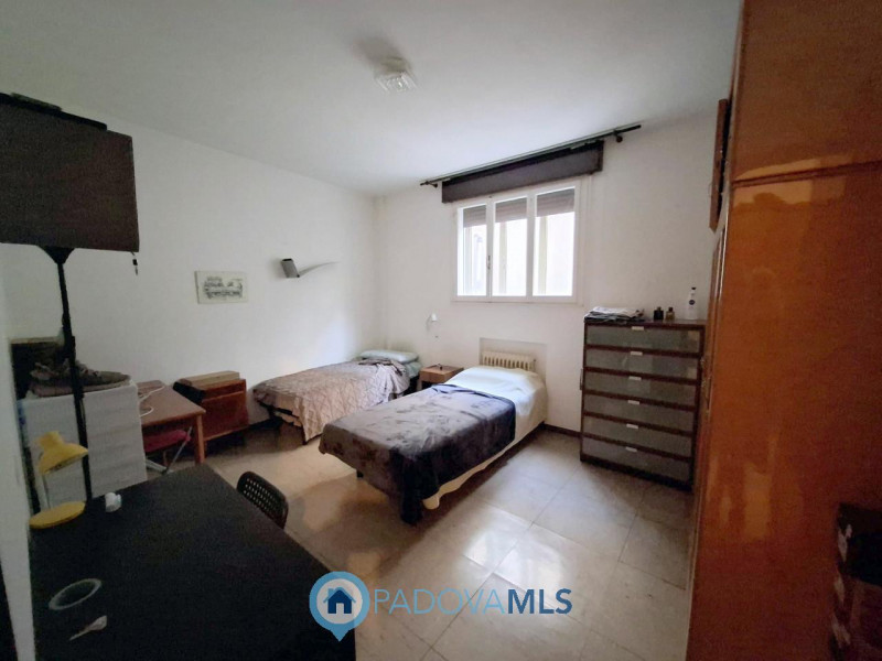 Immobile in esclusiva al Gruppo Padova MLS
PIAZZE – 2 CAMERE PER INVESTIMENTO €.265.000

Nel cuor...