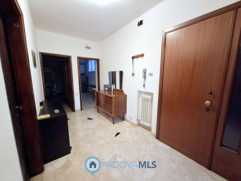 Immobile in esclusiva al Gruppo Padova MLS
PIAZZE – 2 CAMERE PER INVESTIMENTO €.265.000

Nel cuor...