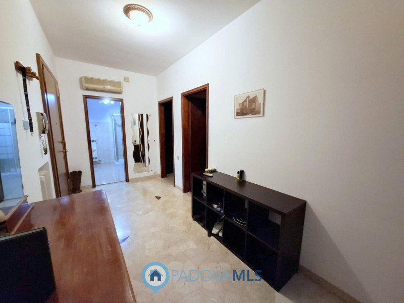 Immobile in esclusiva al Gruppo Padova MLS
PIAZZE – 2 CAMERE PER INVESTIMENTO €.265.000

Nel cuor...