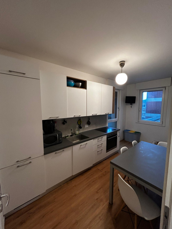 Via TRIESTE - STAZIONE 
Classe E, Epgl 94,98 kwh mq anno

Al Terzo piano con ascensore in apparta...