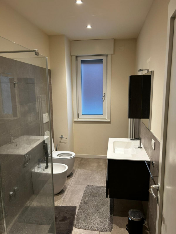 Via TRIESTE - STAZIONE 
Classe E, Epgl 94,98 kwh mq anno

Al Terzo piano con ascensore in apparta...