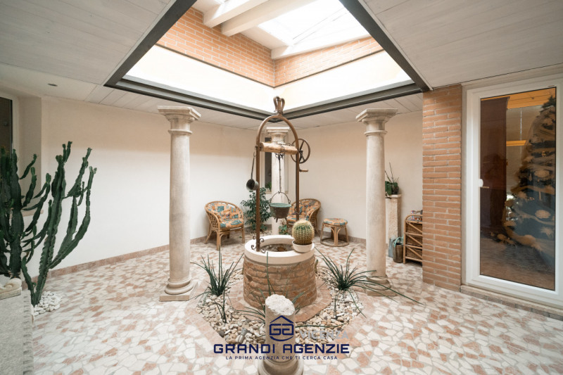 Situata in un contesto residenziale servito e apprezzato per la sua tranquillità, a Cavazzale di ...