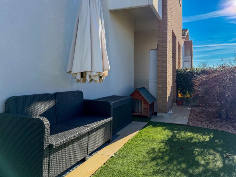 (PER INFO Vittorio 3517343301) Proponiamo in vendita un elegante appartamento trilocale di circa ...