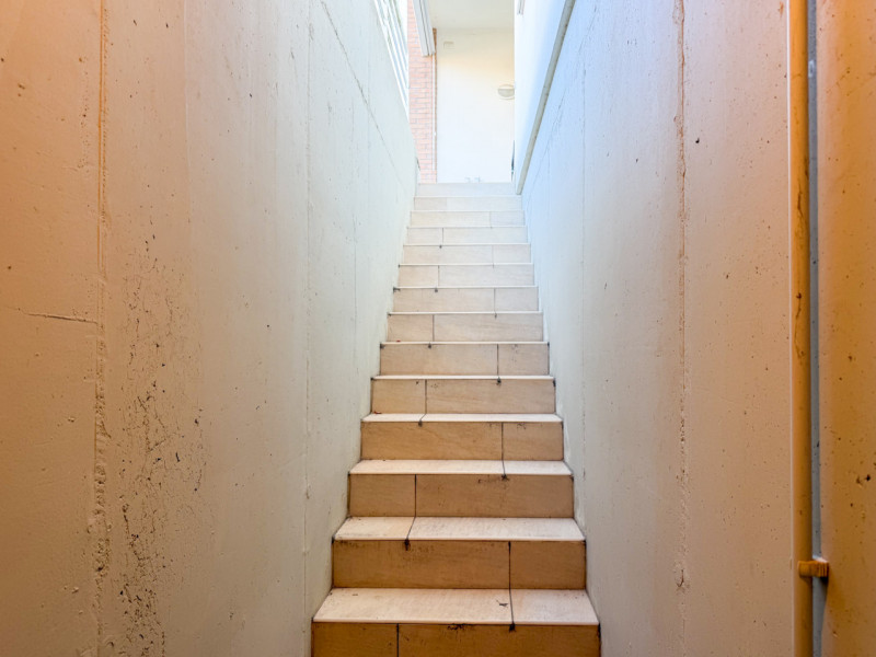 (PER INFO Vittorio 3517343301) Proponiamo in vendita un elegante appartamento trilocale di circa ...