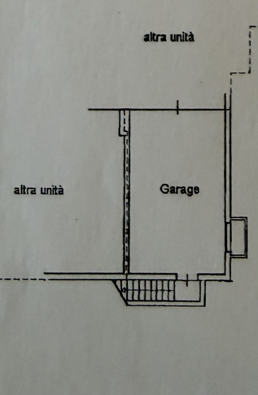 (PER INFO Vittorio 3517343301) Proponiamo in vendita un elegante appartamento trilocale di circa ...