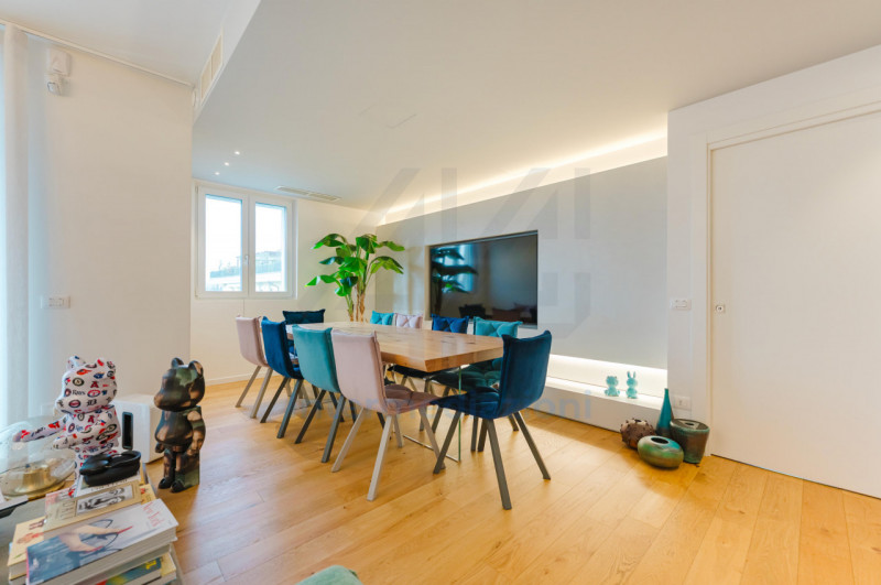 ESCLUSIVO ATTICO – PORTE DI PADOVA CITTA'

Proponiamo in vendita esclusiva, alle porte di Padova,...