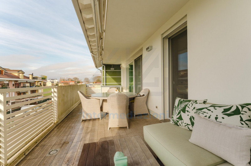 ESCLUSIVO ATTICO – PORTE DI PADOVA CITTA'

Proponiamo in vendita esclusiva, alle porte di Padova,...