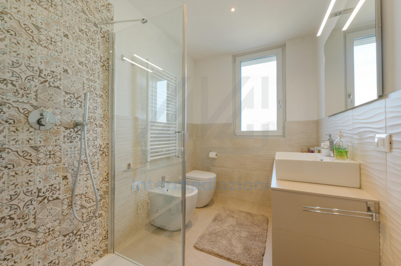 ESCLUSIVO ATTICO – PORTE DI PADOVA CITTA'

Proponiamo in vendita esclusiva, alle porte di Padova,...