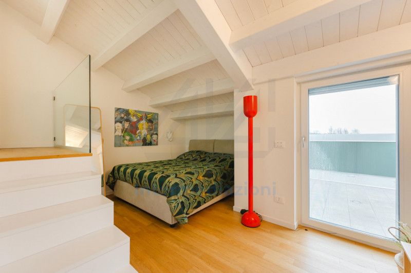 ESCLUSIVO ATTICO – PORTE DI PADOVA CITTA'

Proponiamo in vendita esclusiva, alle porte di Padova,...