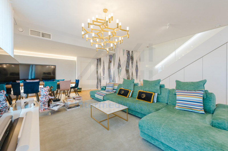 ESCLUSIVO ATTICO – PORTE DI PADOVA CITTA'

Proponiamo in vendita esclusiva, alle porte di Padova,...