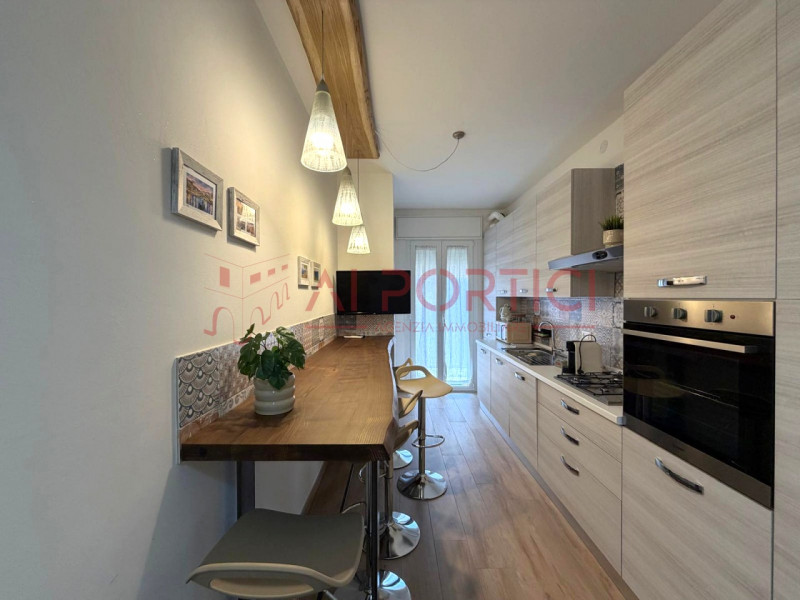 PIOVE DI SACCO – APPARTAMENTO A due passi dal centro storico, proponiamo in locazione appartament...