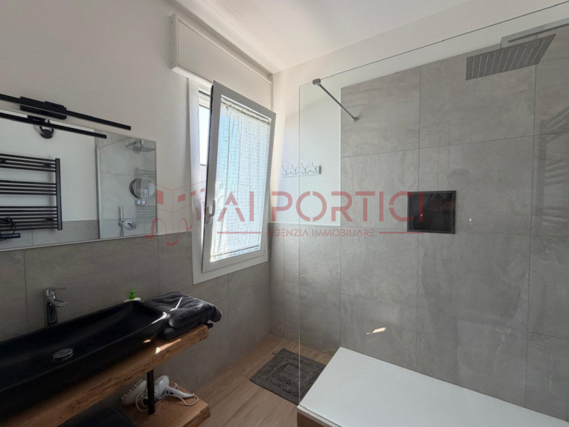 PIOVE DI SACCO – APPARTAMENTO A due passi dal centro storico, proponiamo in locazione appartament...