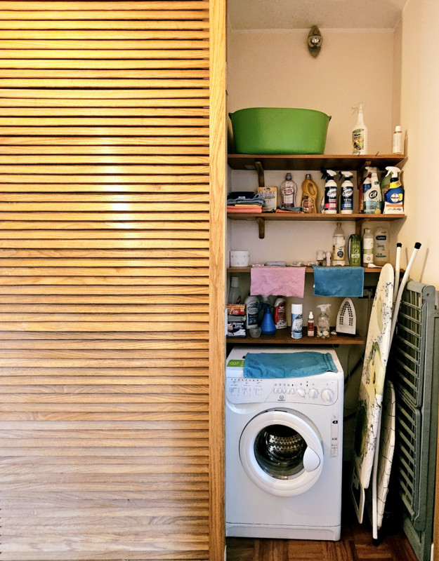 Proponiamo in vendita elegante e luminoso appartamento all'ultimo piano, situato in una storica p...