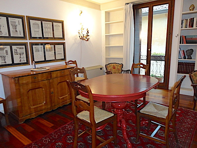 In una splendida posizione nella città, a pochi passi da Piazza dei Signori e comodo al parcheggi...