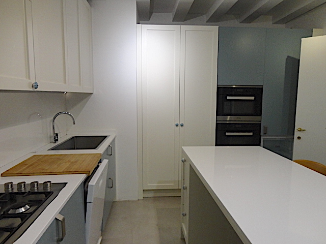 In una splendida posizione nella città, a pochi passi da Piazza dei Signori e comodo al parcheggi...