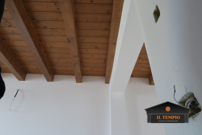 Bellissime villette a schiera terra-cielo, situate in una tranquilla zona residenziale di Bolzano...