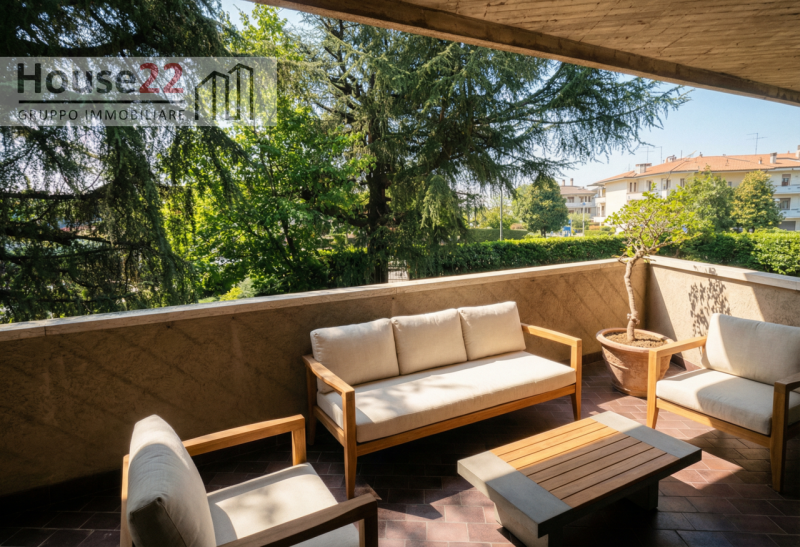 SANTA BERTILLA (Via Battaglione Stelvio 24). In tranquilla zona residenziale proponiamo, in villa...