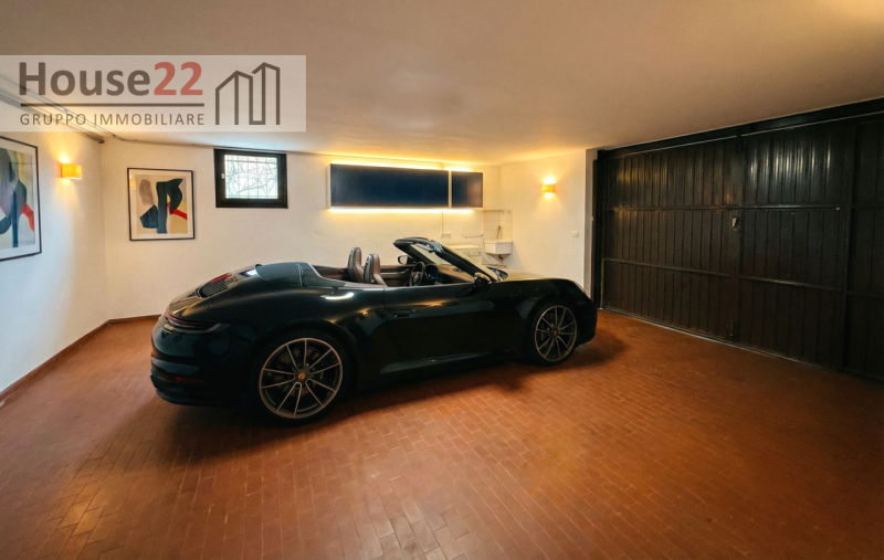 SANTA BERTILLA (Via Battaglione Stelvio 24). In tranquilla zona residenziale proponiamo, in villa...