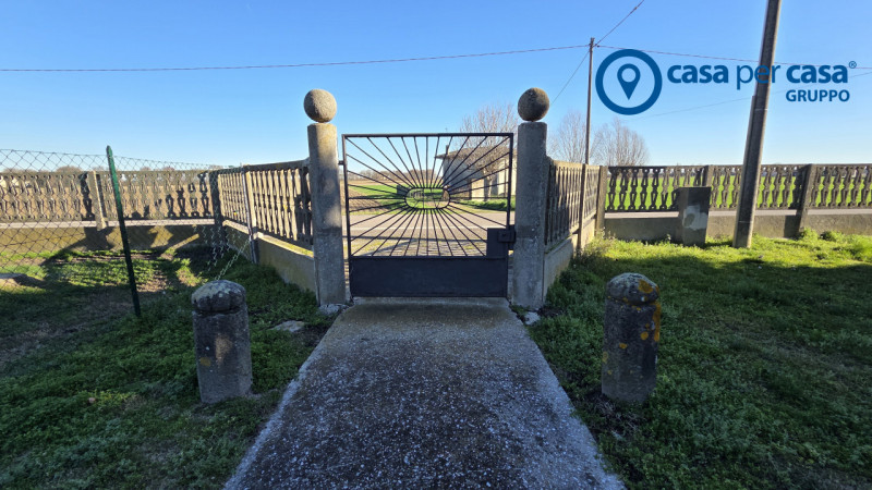 APPROVATO GRUPPO CASA PER CASA: VALUTATO, CONTROLLATO, GESTITO IN ESCLUSIVA

ZONA: Nel Comune di ...