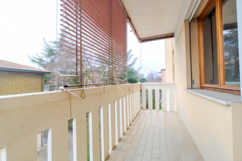 In contesto residenziale comodo ai principali servizi, proponiamo in vendita appartamento luminos...