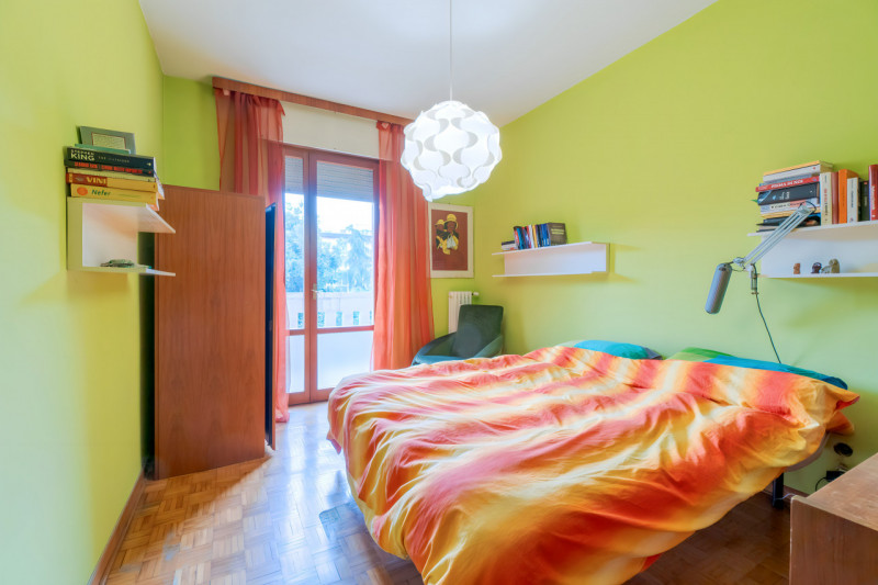 In contesto residenziale comodo ai principali servizi, proponiamo in vendita appartamento luminos...