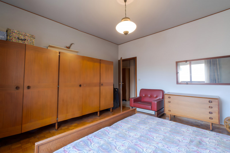 In contesto residenziale comodo ai principali servizi, proponiamo in vendita appartamento luminos...