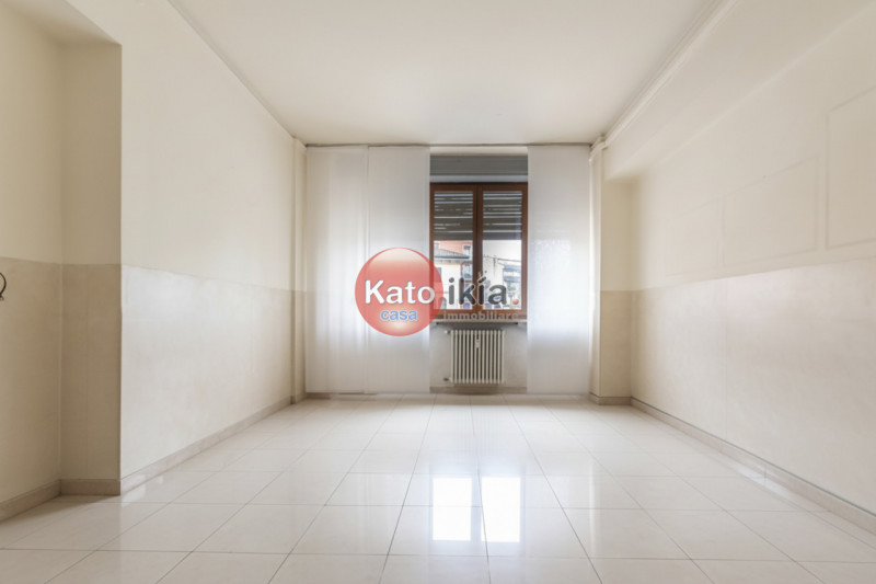 In centro a Vicenza proponiamo in vendita immobile commerciale di 70 mq, attualmente adibito ad a...