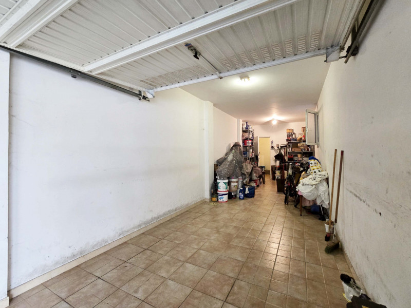 PONZANO VENETO in piccola palazzina con scala di sole 4 unità, vendesi appartamento al primo pian...