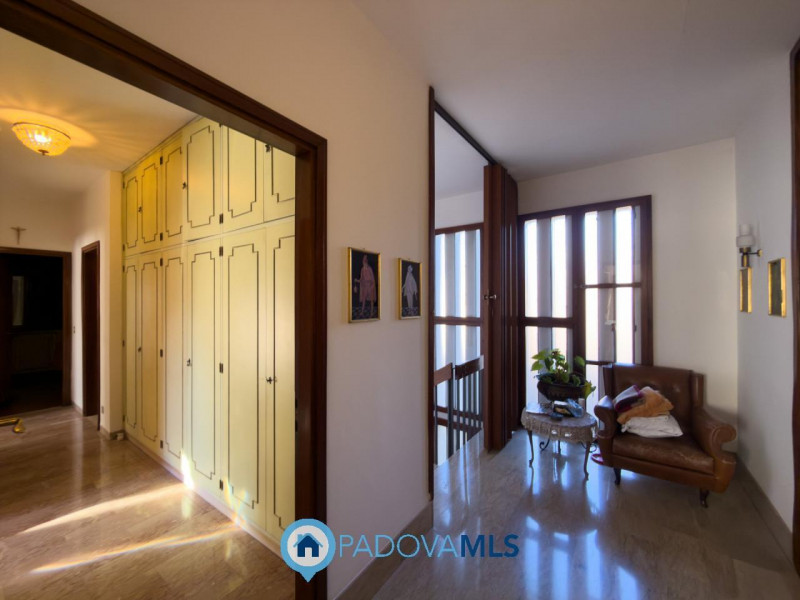 Immobile in esclusiva al Gruppo Padova MLS
PADOVA – Zona Ponte di Brenta

In un contesto residenz...