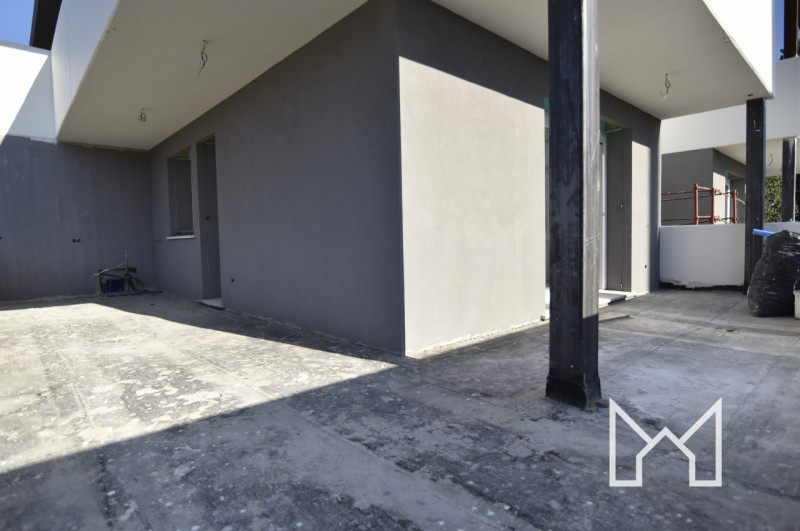 ROSSANO VENETO- Inserito in una zona residenziale di nuova realizzazione all'interno di una strad...