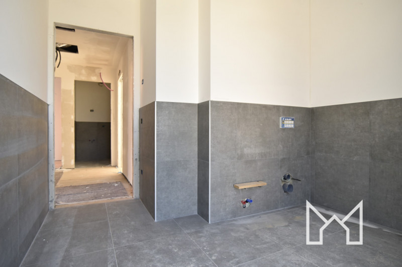 ROSSANO VENETO- Inserito in una zona residenziale di nuova realizzazione all'interno di una strad...